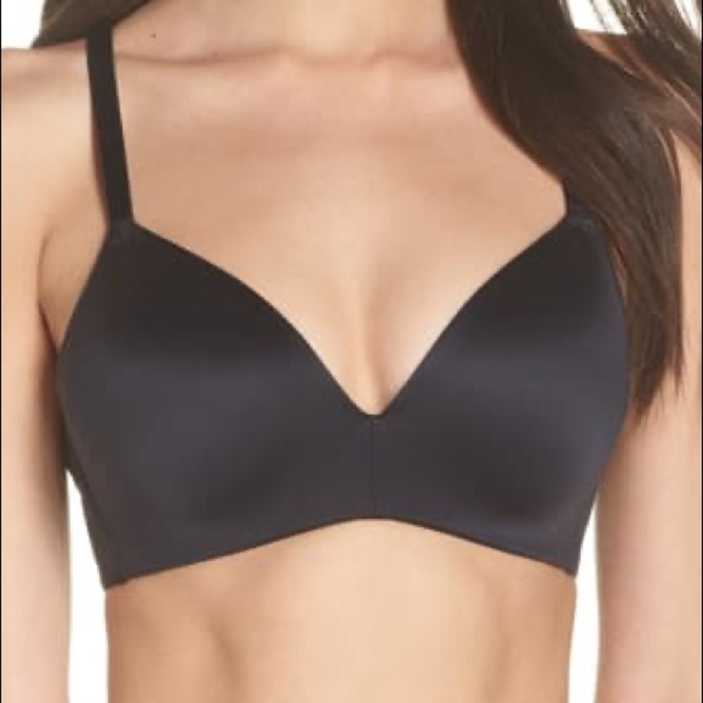 B.TEMPT’D FUTURE FOUNDATION WIRELESS BRA BLACK 40DD NWOT